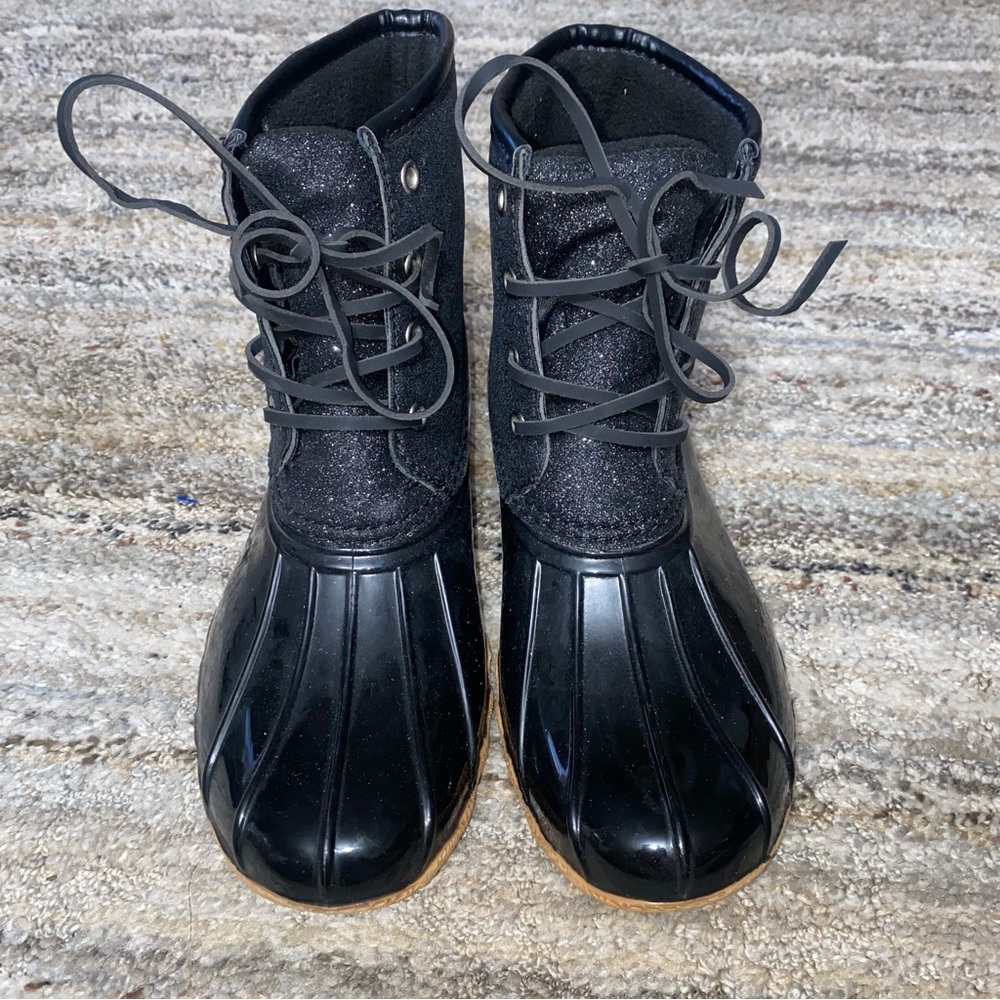 London Fog Black Women's Lace-Up Duck Rain Boots (S)